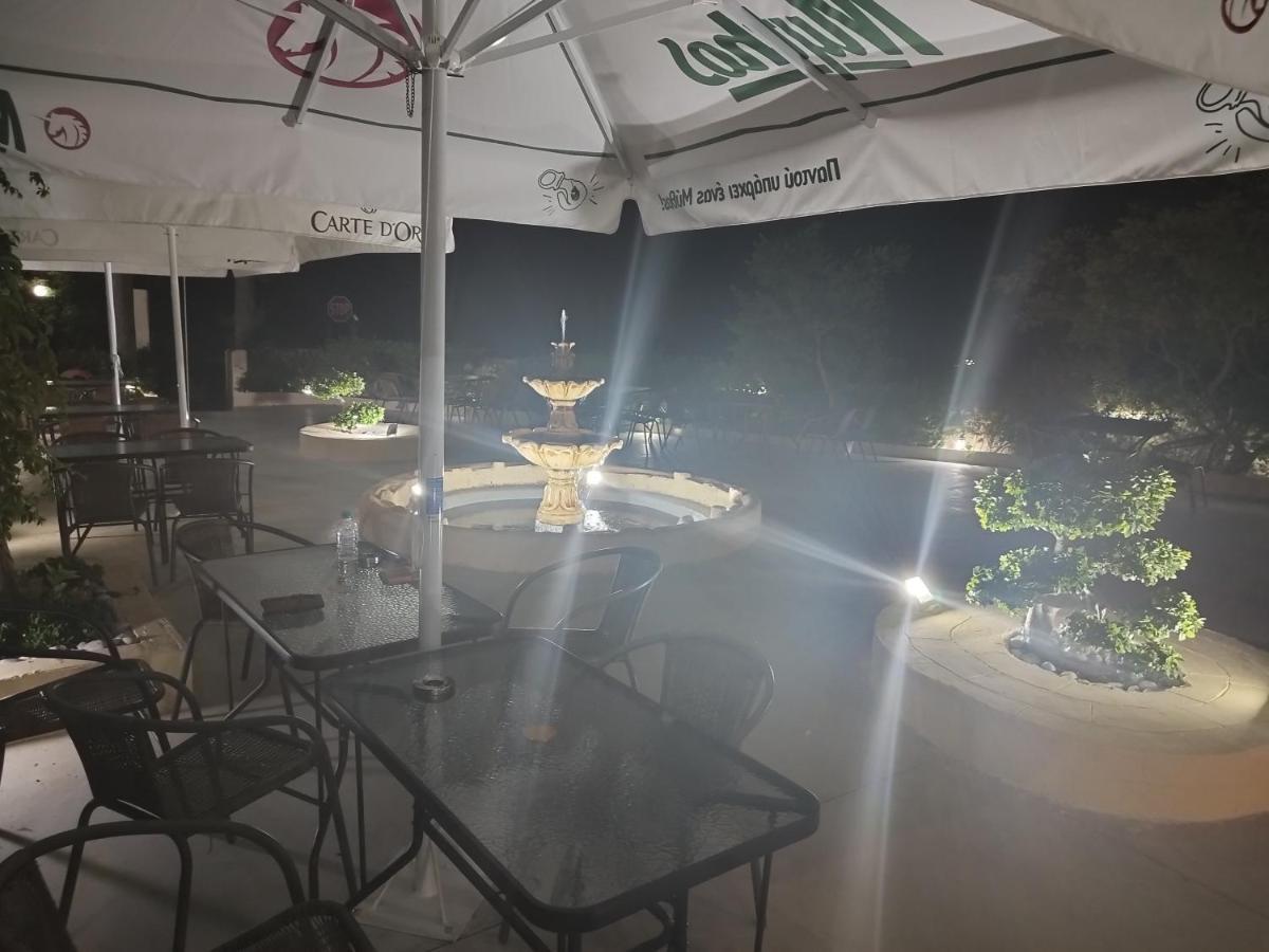 Sálakos 尼姆费旅馆酒店 外观 照片