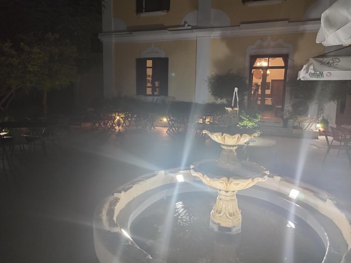 Sálakos 尼姆费旅馆酒店 外观 照片